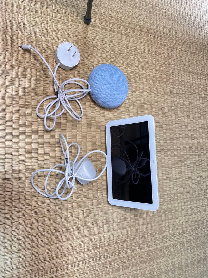 ブルー スマートスピーカー タッチスクリーン