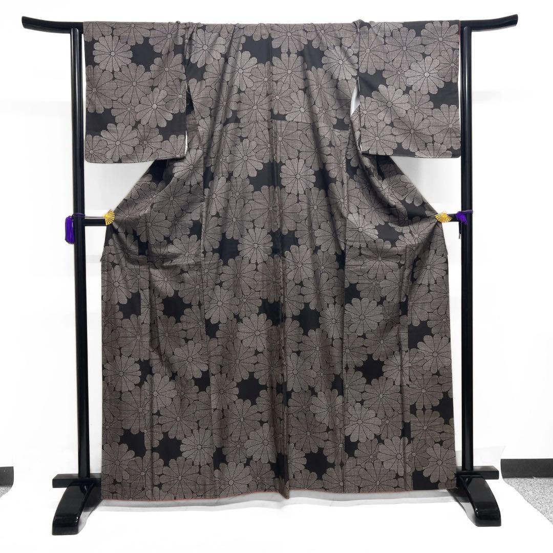 小紋　大島紬　菊花　菊尽くし　黒地　泥染　着物　075a d