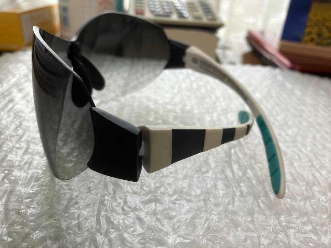 ASSOS サングラス（色 グレーグラデーション）