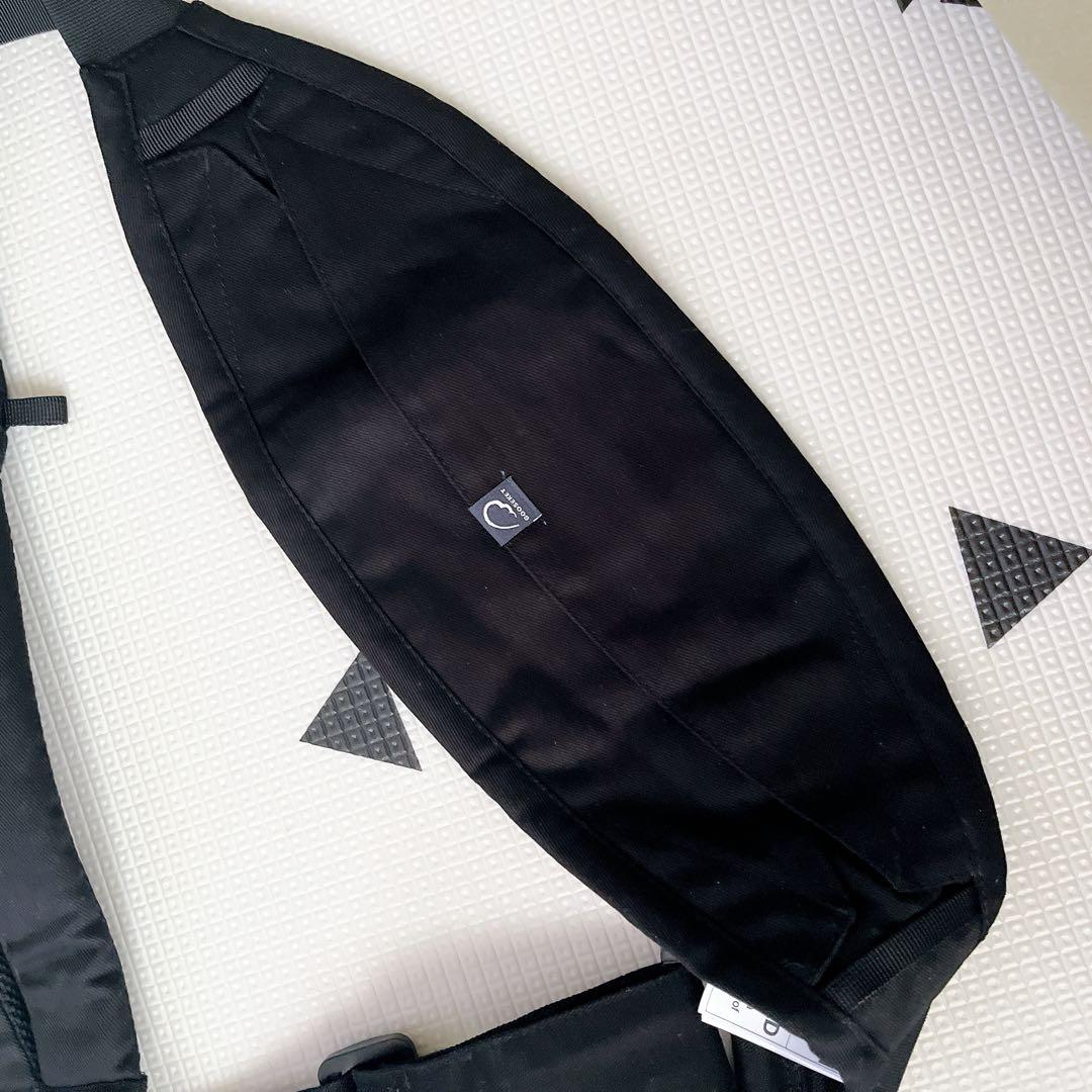 【美品】グスケット365抱っこ紐Plus（抱っこ紐+バッグ）ブラック