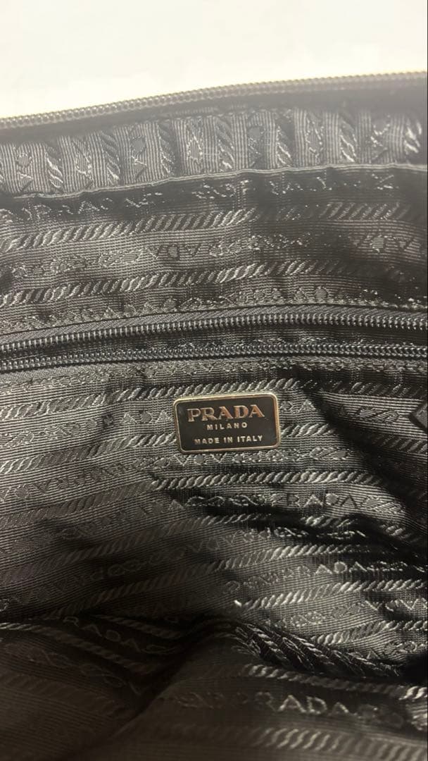 PRADA ブラック トートバッグ