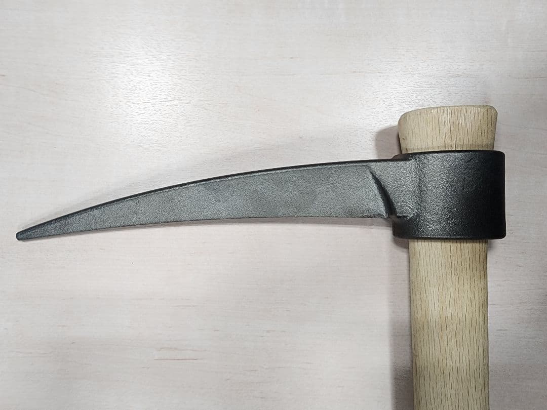 新品•未使用 日本製 ツルハシ 木製ハンドル 金属ヘッド