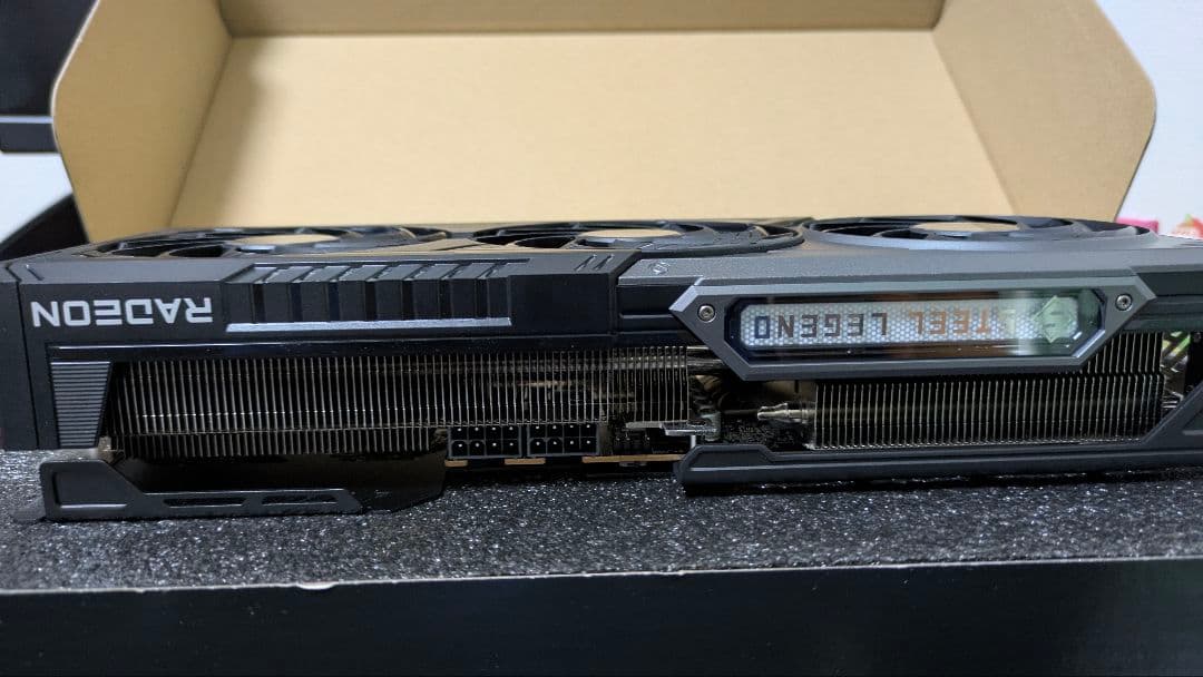 ASRock RX 9700 XT グラフィックボード 16GB 【美品】