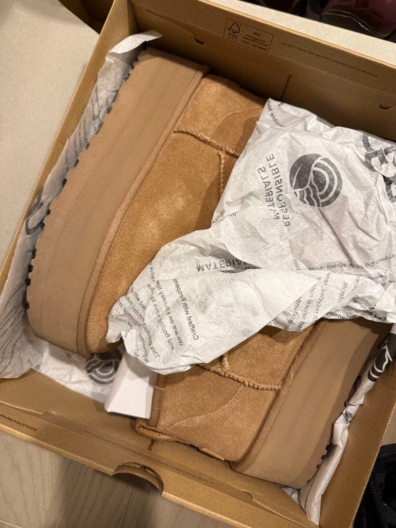 靴 UGG ULTRA MINI PLATFORM 25cm