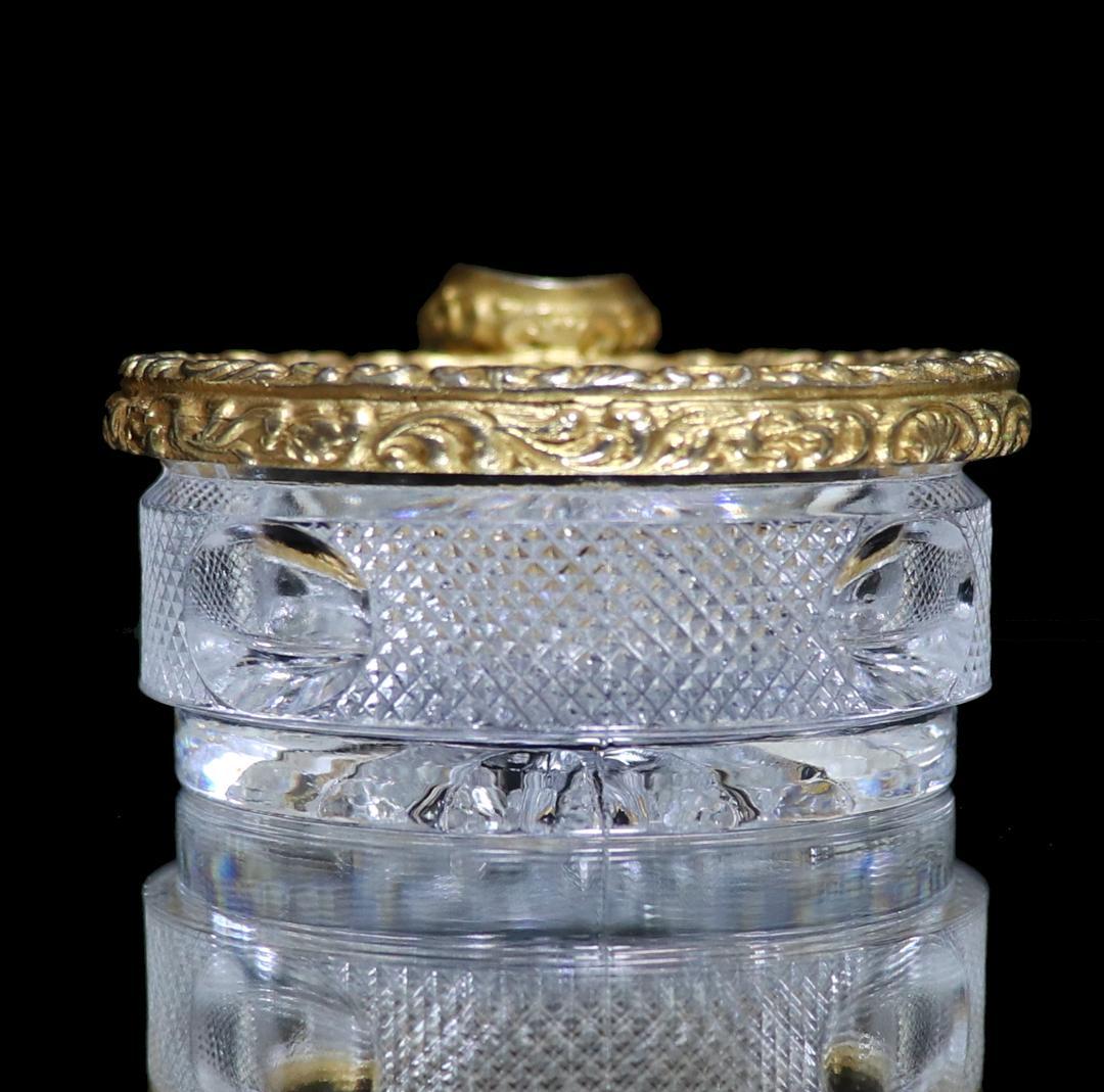 オールド・バカラ ブロンズ装飾 百合の紋章 切子 灰皿 ユリ 小物入れ 置物