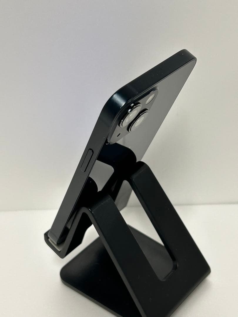 No.11 iPhone13mini 128GB ミッドナイト