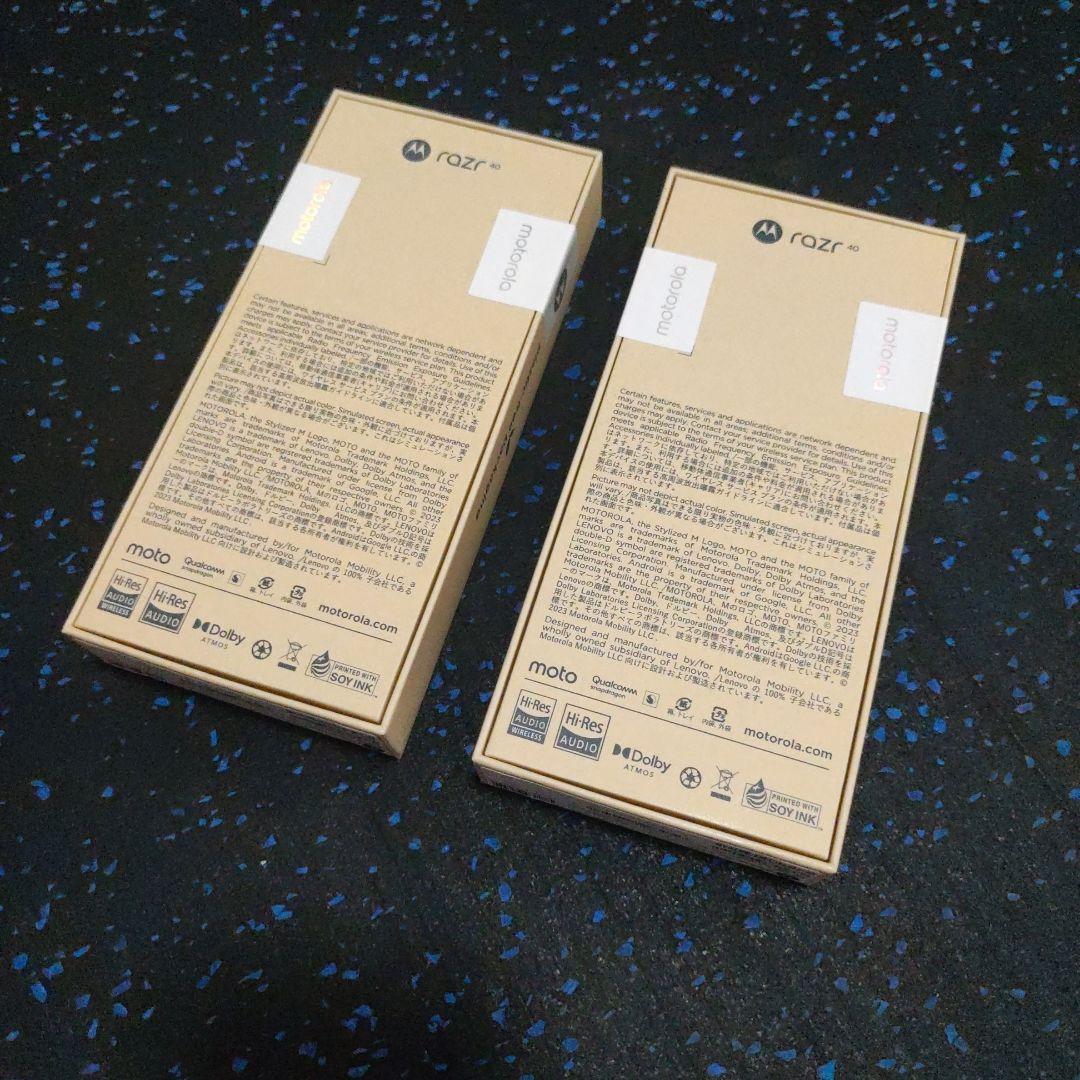 Motorola razr 40 8G/256GB　2台