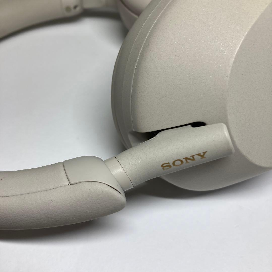 SONY/ソニー　WH-1000XM5 ワイヤレスヘッドホン　　B743