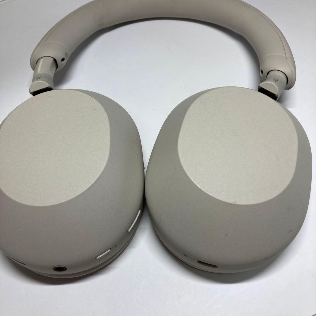 SONY/ソニー　WH-1000XM5 ワイヤレスヘッドホン　　B743