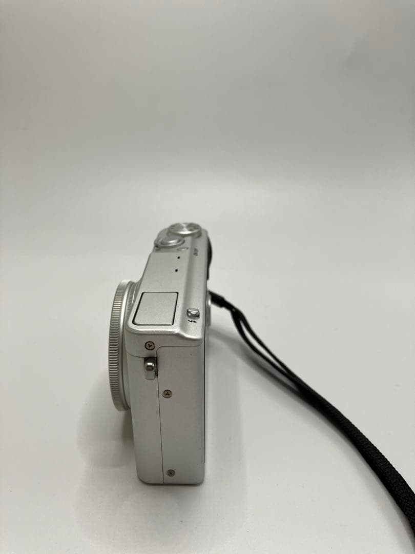 【返品保証・動作確認済】FUJIFILM XQ1 コンパクトデジタルカメラ