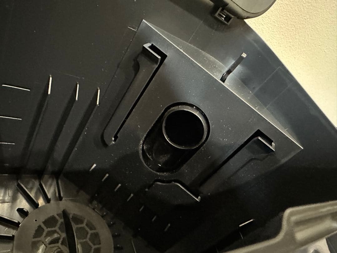 お掃除ロボット　ルンバi7 本体➕ダストクリーナー　ブラック　【美品】