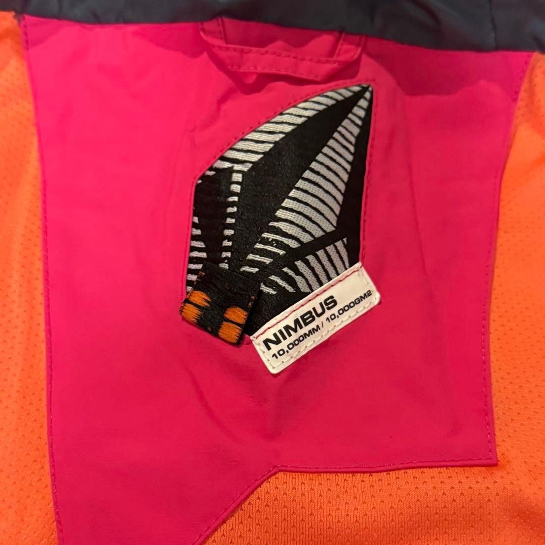 美品✨Volcom ボルコム スノーボードウェア 上 女性用 ピンク/ブラック