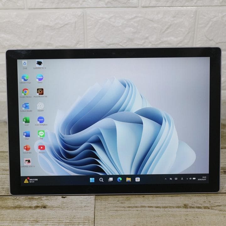 surface pro7+ 11世代 i5 タッチパネル Office2024