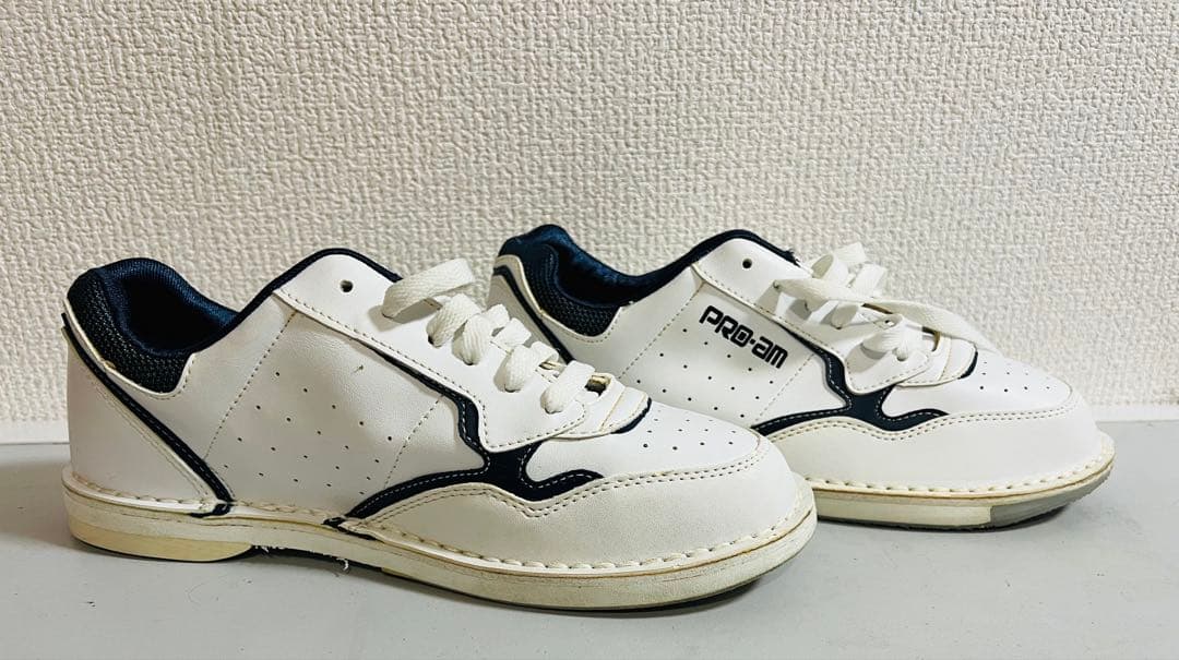 STORM ボウリングボール バーガンディ3点です。