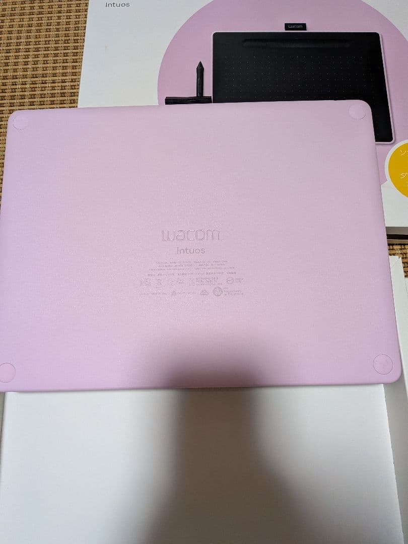 ほぼ未使用！Wacom CTL-6100WL/P0 Intuos Medium