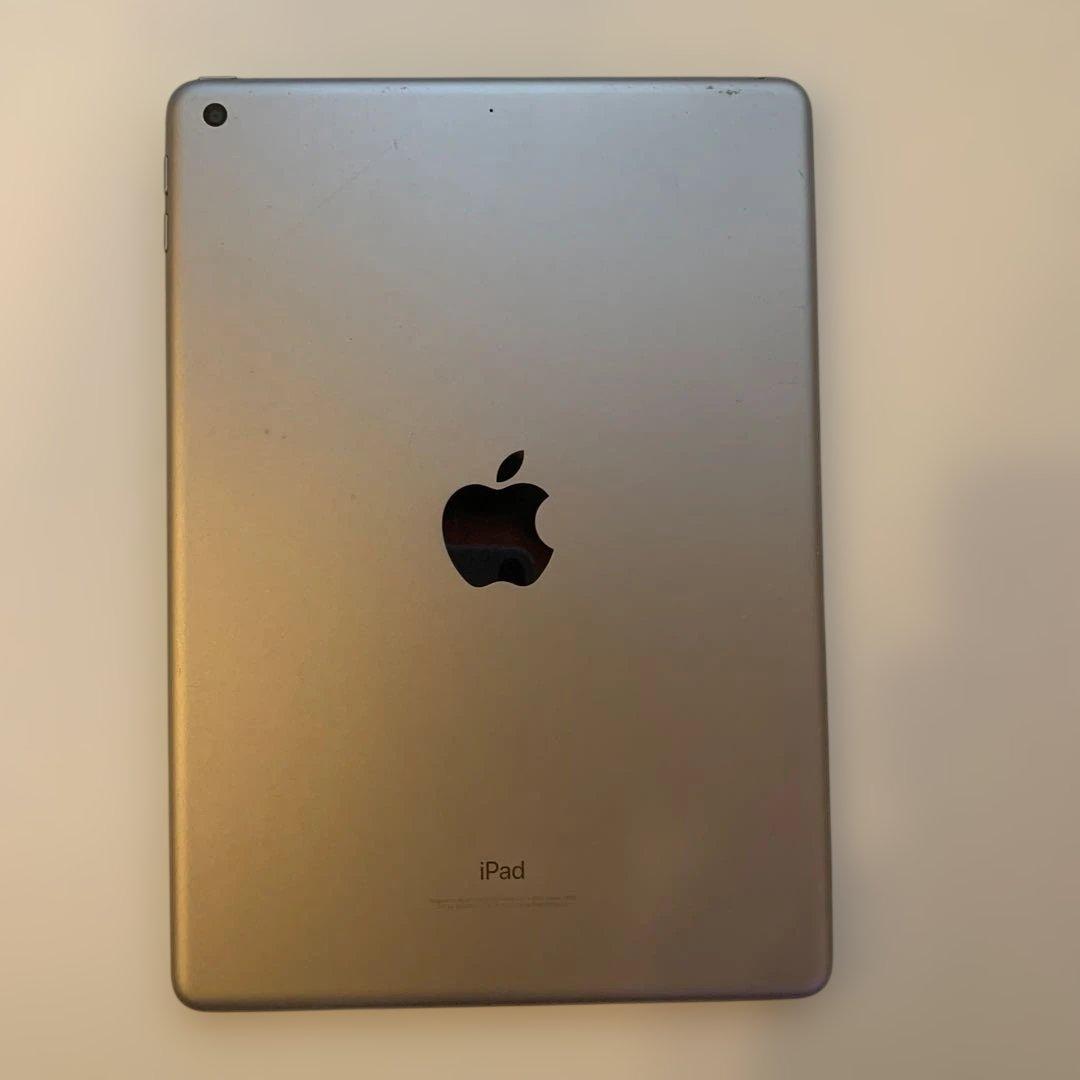 iPad 第6世代 Wi-Fiモデル 32GB A1893 初期化済み