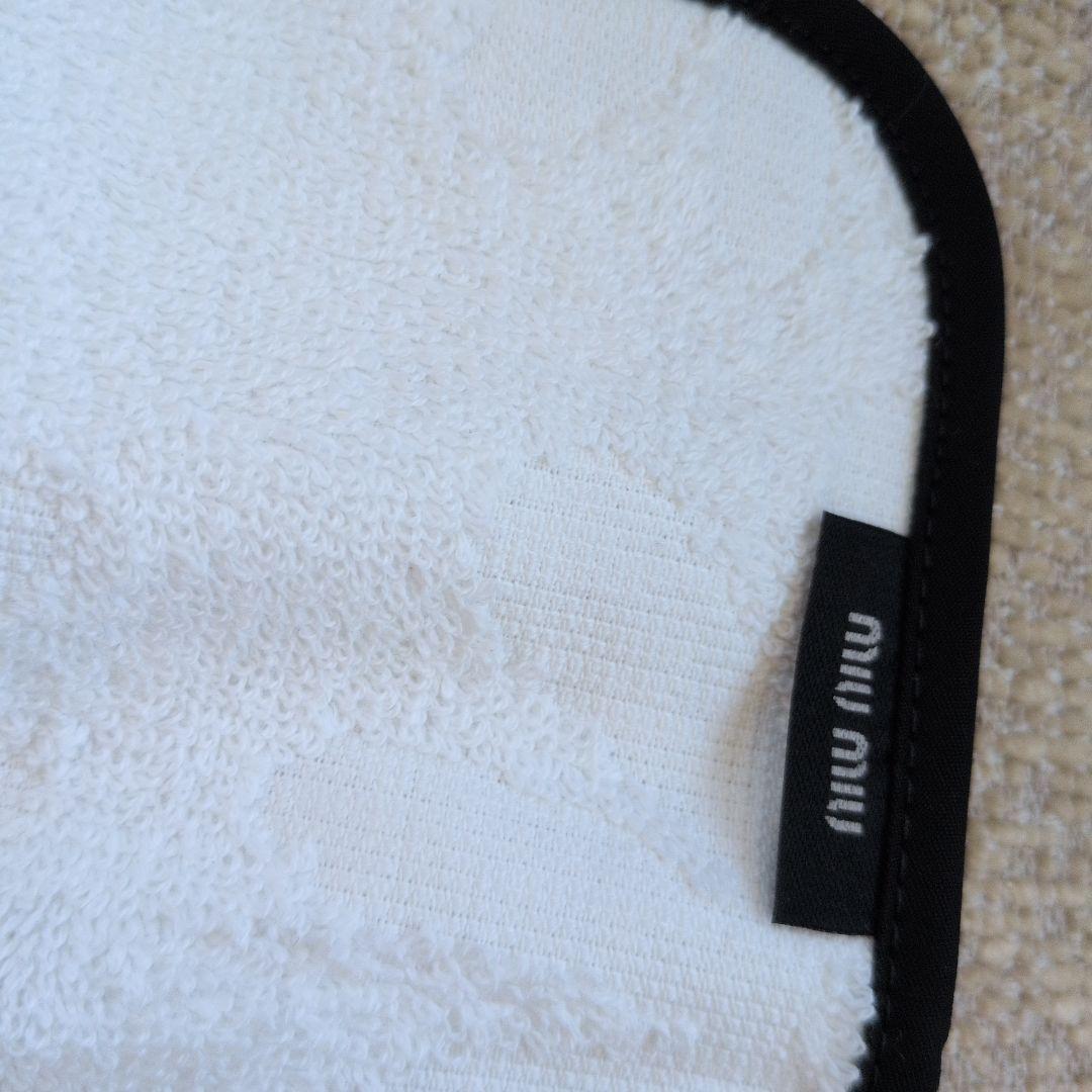 ミュウミュウ非売品③　タオルハンカチ＆ポーチセット　小物入れ　財布