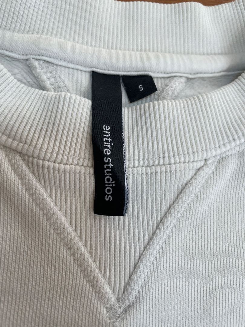 Entire Studios （エンタイアスタジオ）Box Crew SWEAT