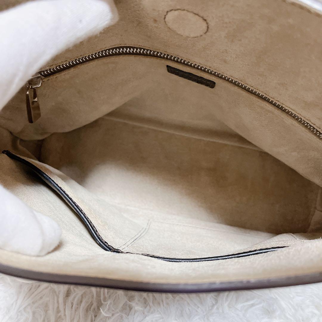 【美品】HIROFU ヒロフ ベリーナ ワンショルダーバッグ ブラック レザー