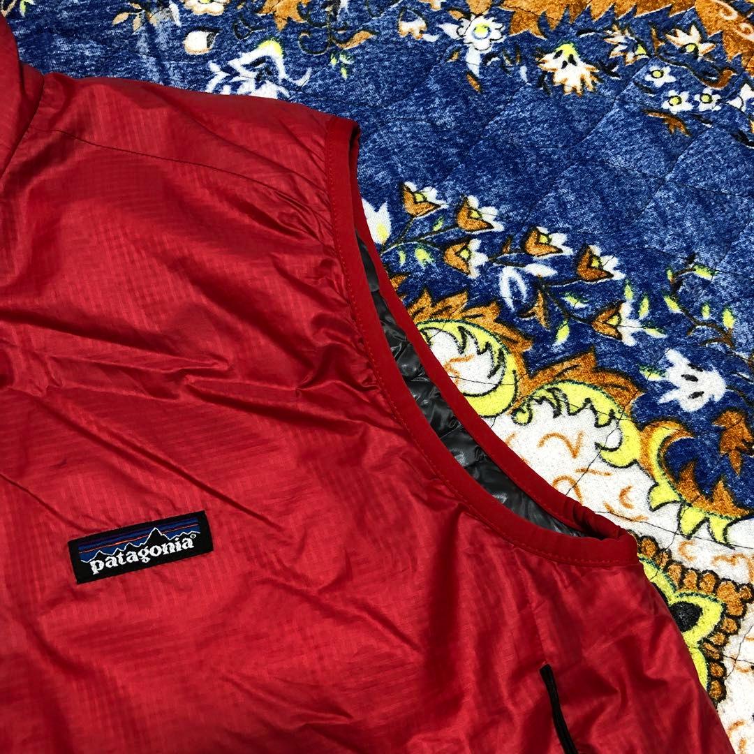 パタゴニア　パフボールベスト　赤