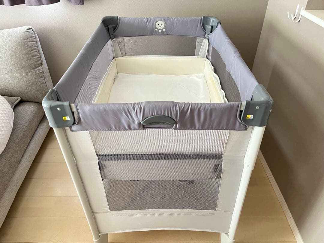 アップリカ ココネルエアー プラス AB　ホワイトベージュ