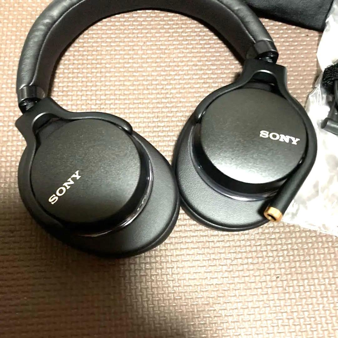 【ほぼ未使用品】ソニー MDR-1AM2-B ステレオヘッドホン ブラック、