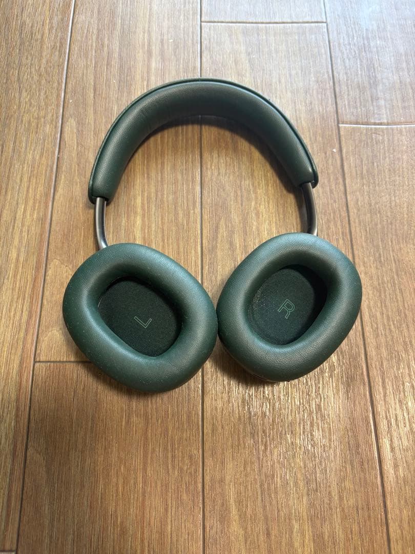 Bowers & Wilkins Px8 ダークフォレスト