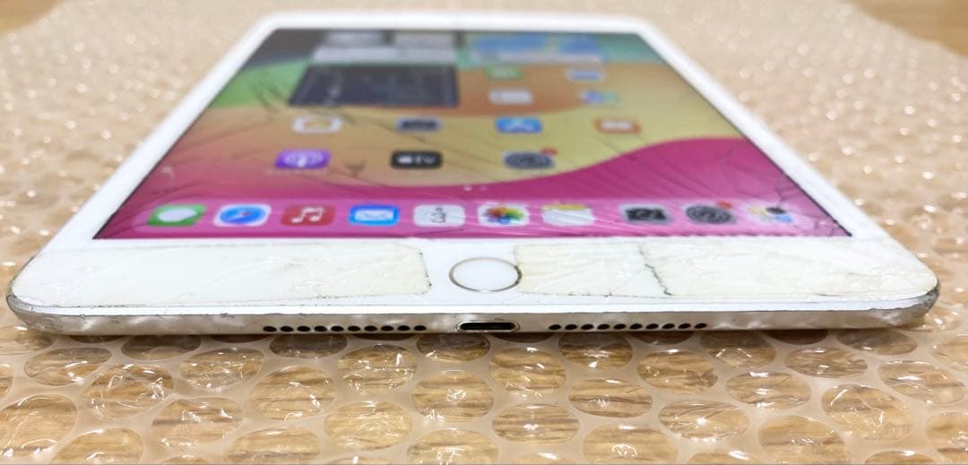 【ジャンク】iPad mini 5 64GB シルバー SIMフリー