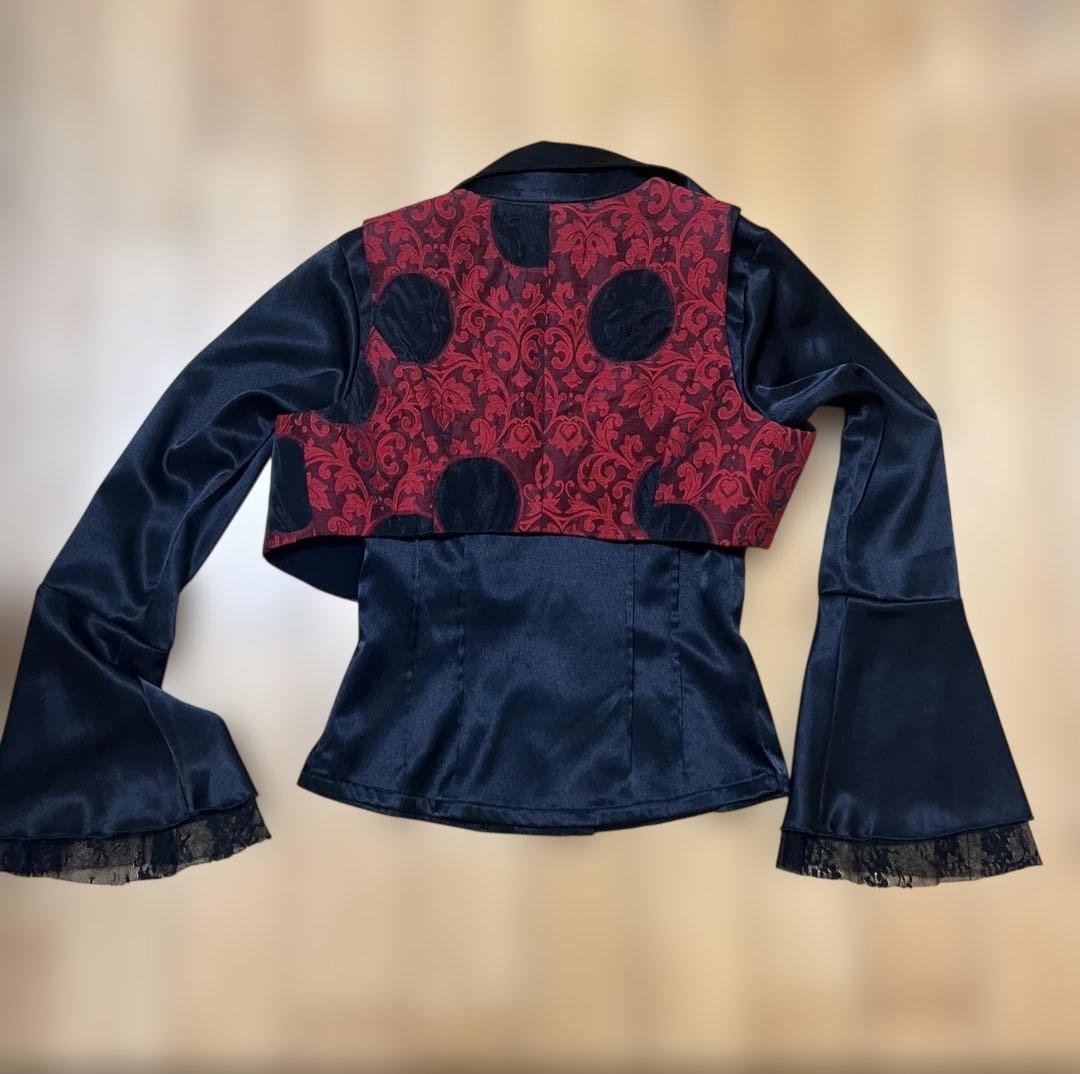 フラメンコ衣装　SONIA JOHNESブラウスとチャレコ