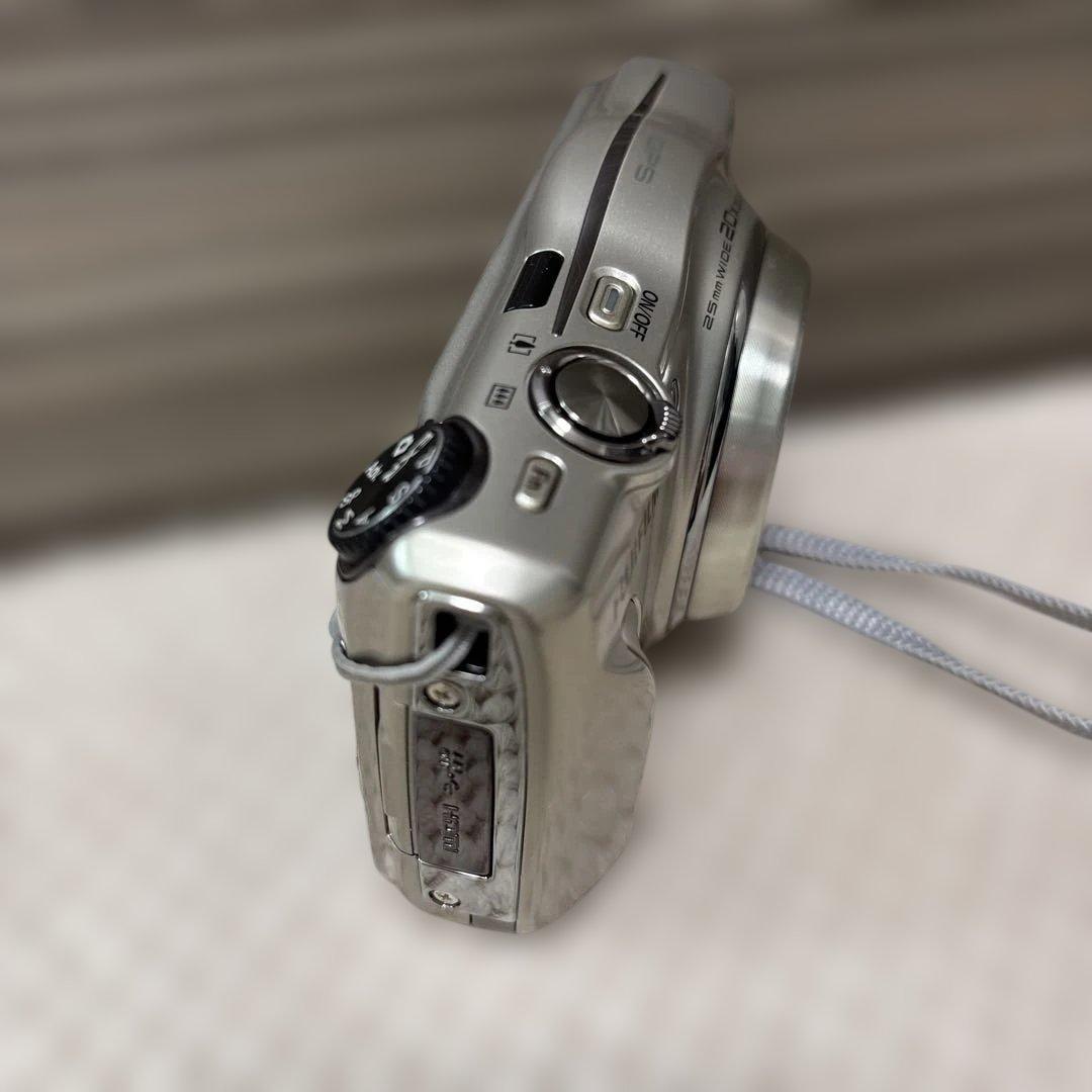 FUJIFILM デジタルカメラ　FINEPIX F770EXR