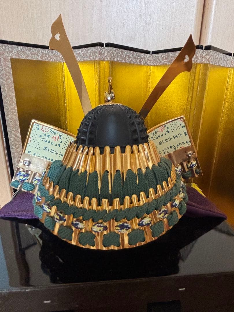 五月人形 小型 武士の兜と鎧