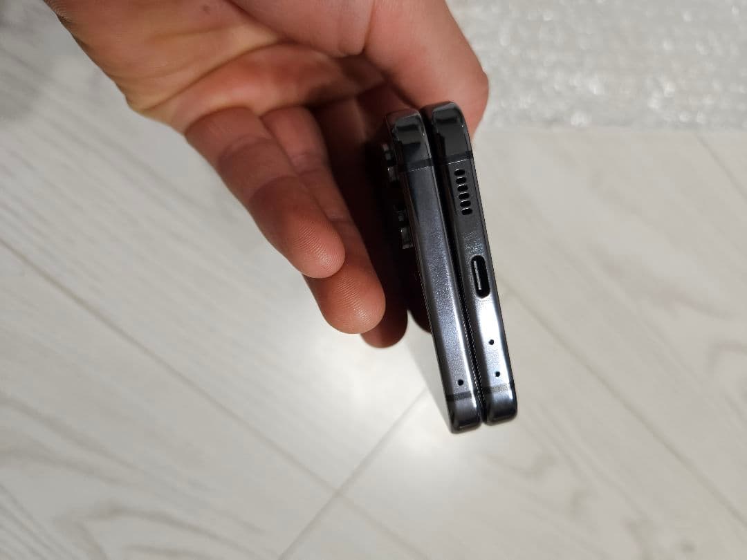 週末ゲリラ割　Galaxy　FLiP5 SIMフリー　残債無　国内版　512ギガ