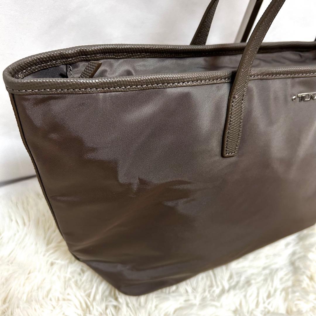 未使用 TUMI ビジネス　トートバッグ　グレー　ナイロン　レザー　135482