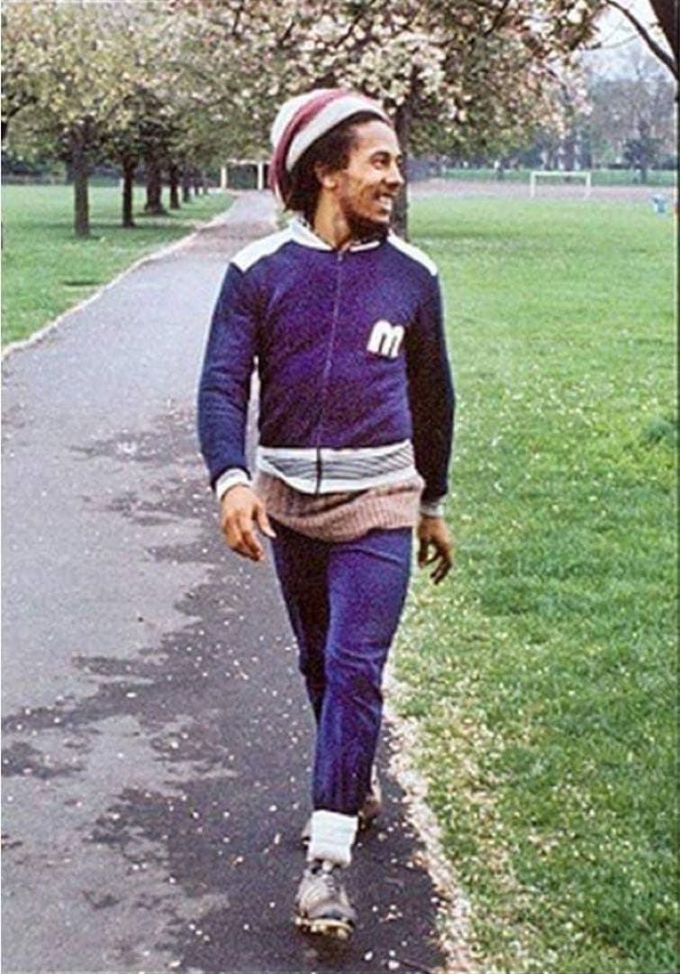 ボブ・マーリー　フットボールジャージ