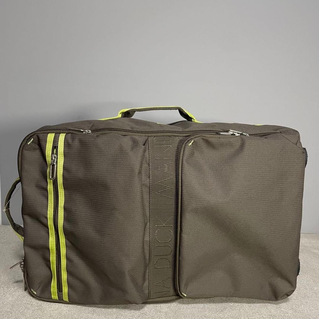 マンダリナダック 3WAYキャリーリュック 機内持ち込み PC収納 大容量