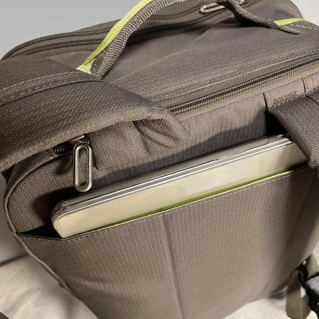 マンダリナダック 3WAYキャリーリュック 機内持ち込み PC収納 大容量