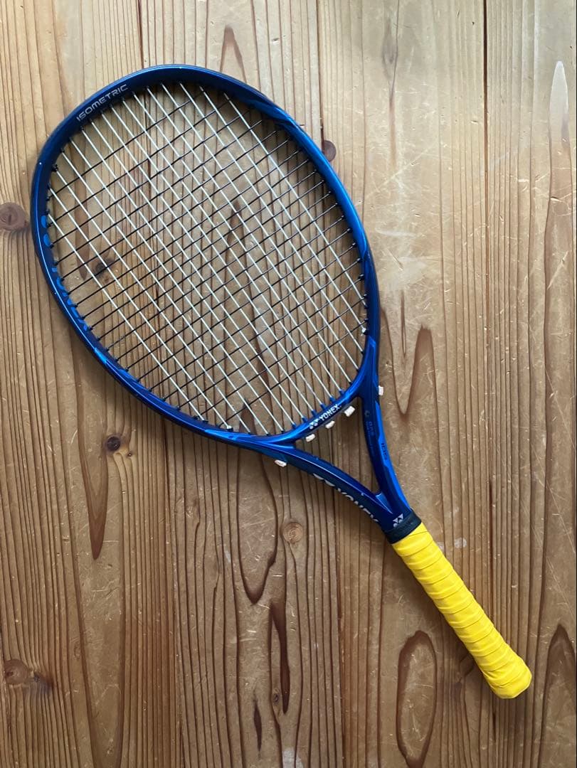 国内正規品　ヨネックス　イーゾーン　105 G1 ダブルス最強！