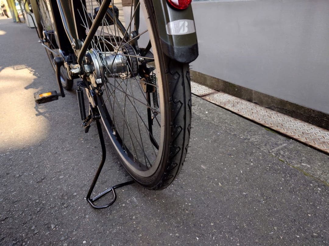 大阪府　ブリヂストン　電動アシスト自転車 オリーブグリーン