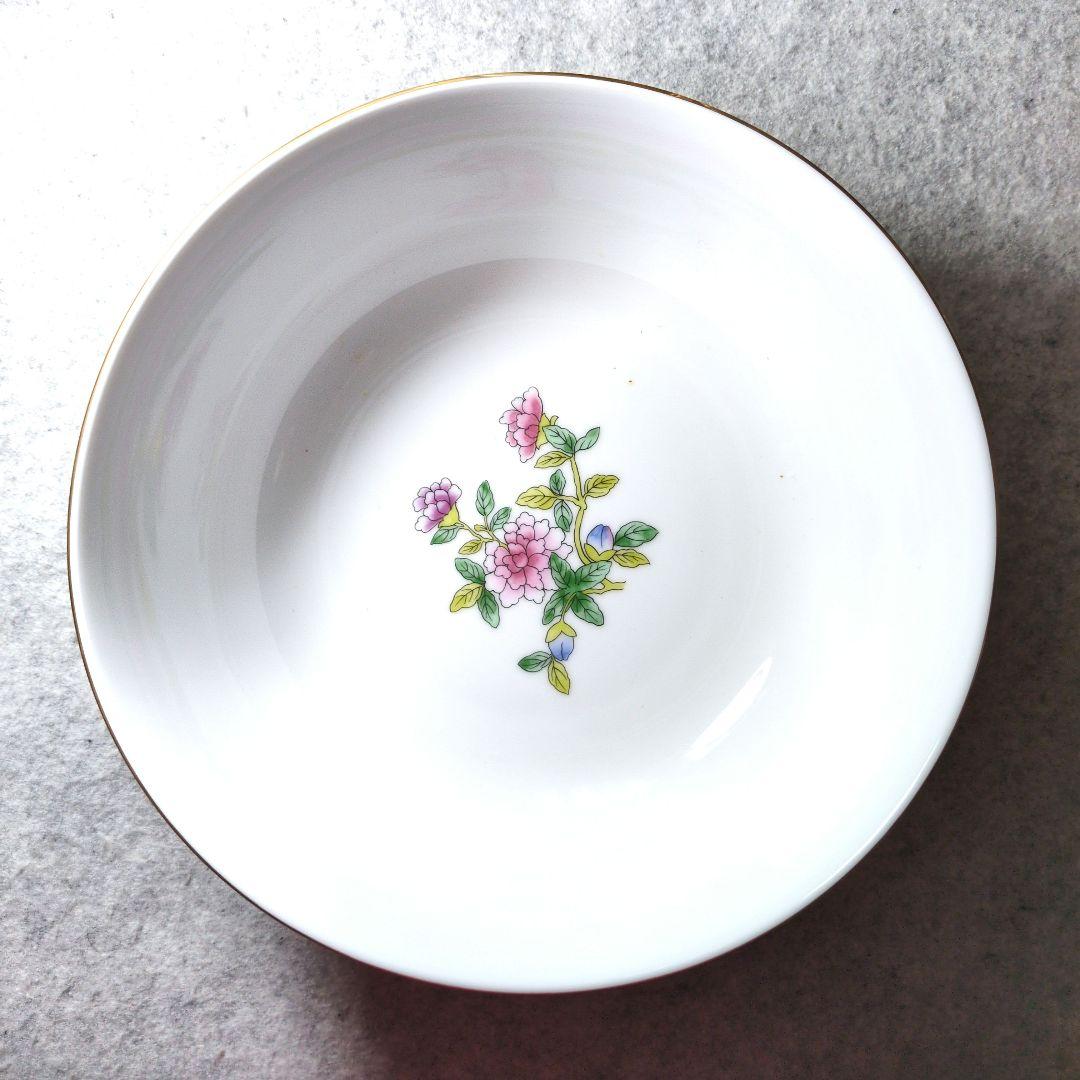 綺麗な花柄　中華　食器　6人用のセット　新品・未使用　綺麗な絵柄