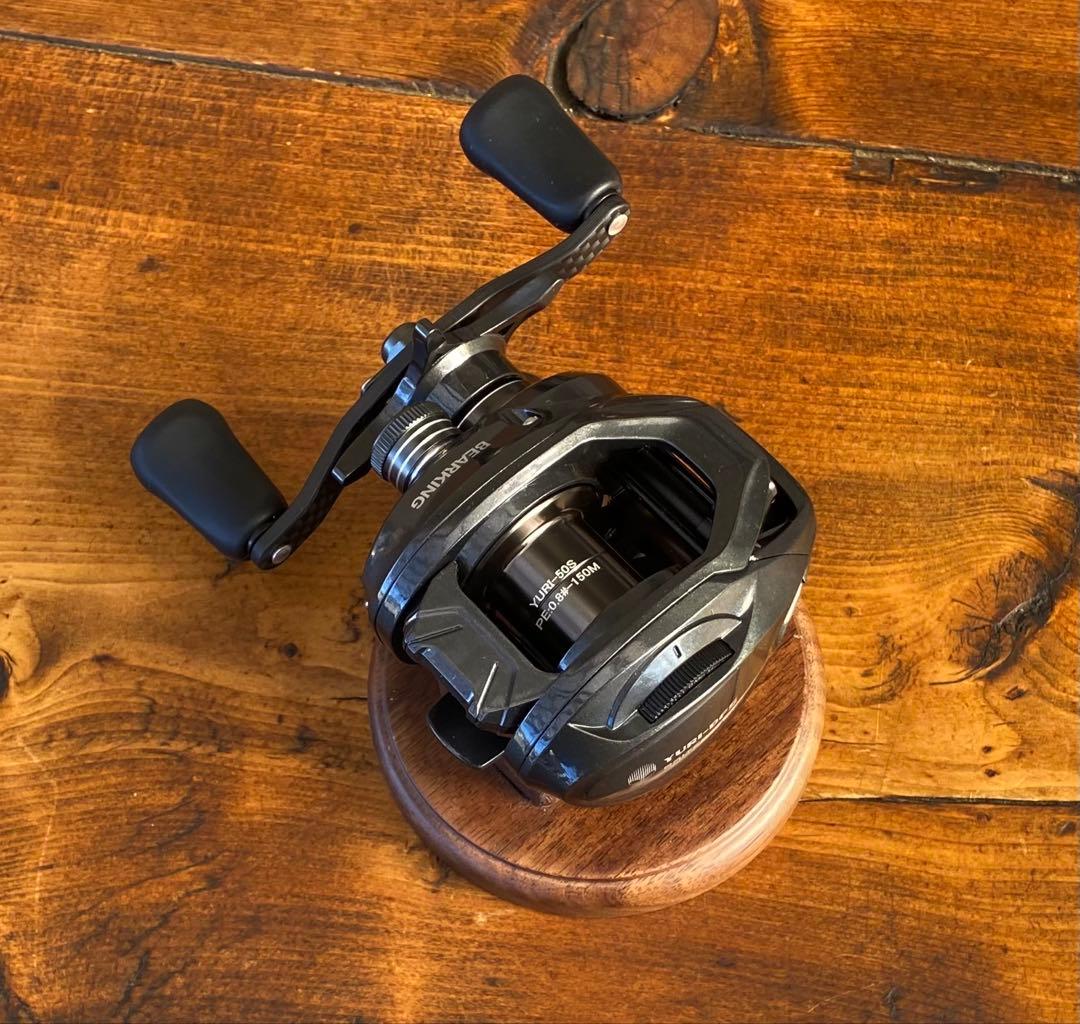ベイトリール　ベイトフィネスリール　軽量　32φ 新品未使用　バス釣り　渓流釣り