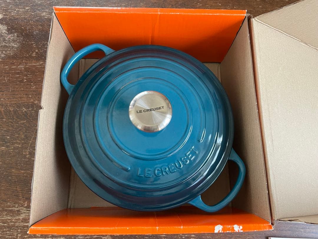 ル・クルーゼ　24 ディープティールブルー　シグニチャー ココット・ロンド