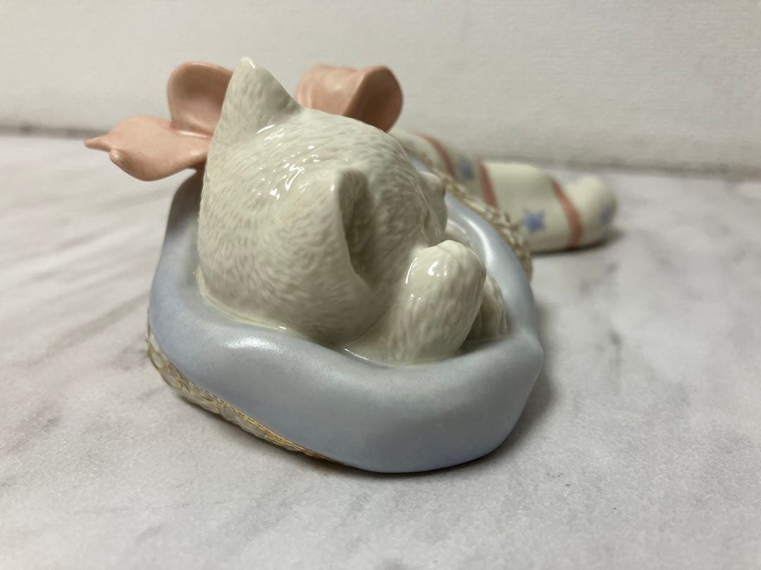 LENOX　レノックス　陶製置物　靴下に猫　クリスマスドリームズ　箱