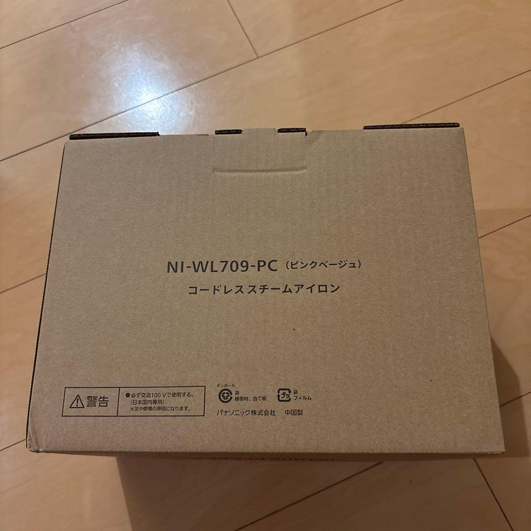 Panasonic コードレススチームアイロン NI-WL709-PC
