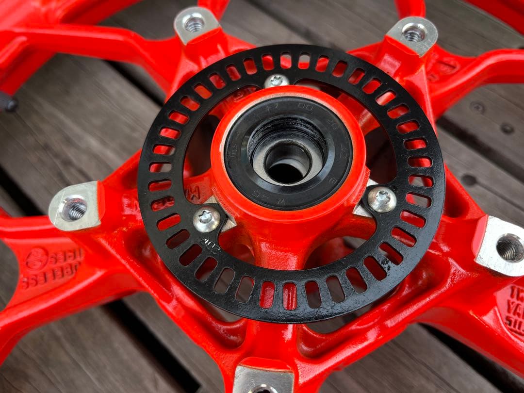 ヤマハ MT-25 RG43J 純正フロントホイール ABSローター付