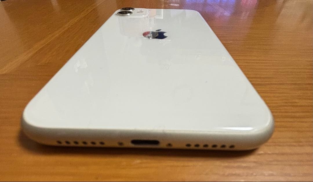 Apple iPhone 11 本体 バッテリー80%