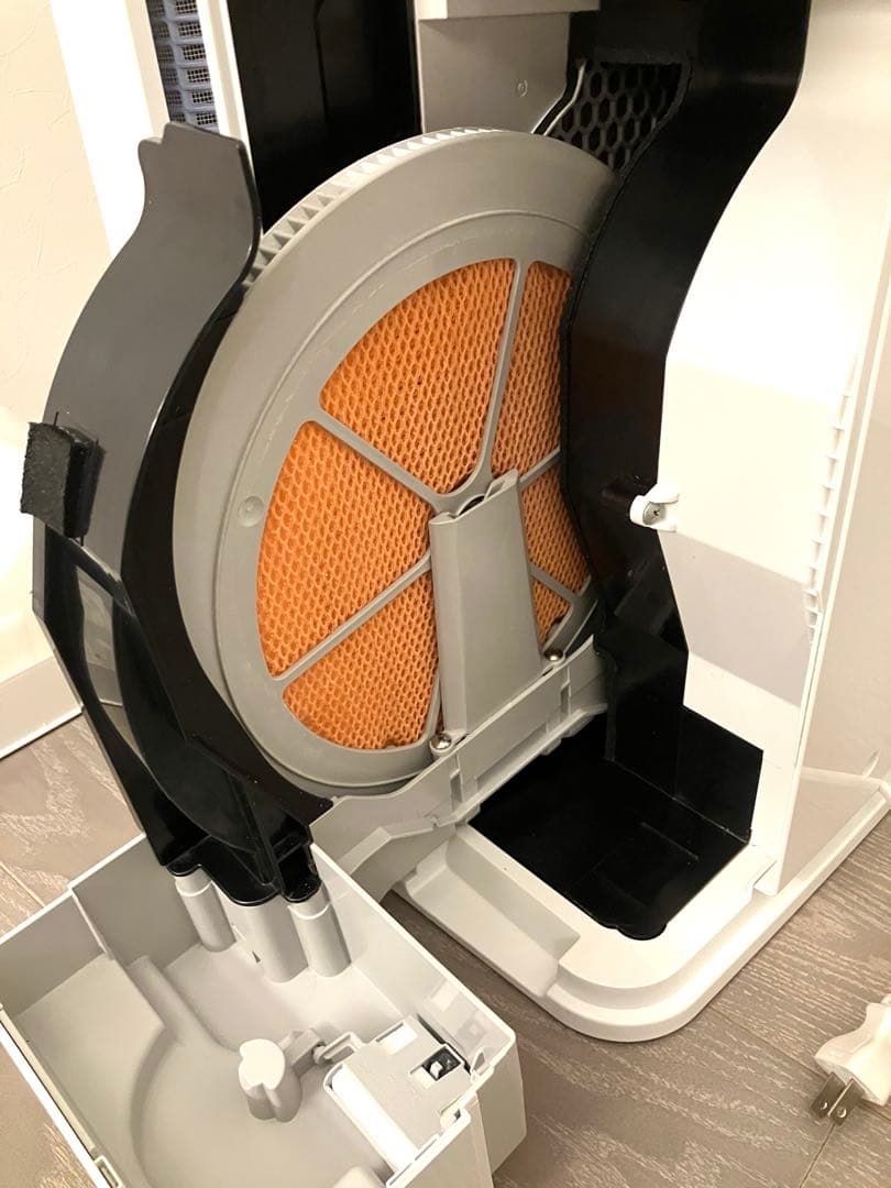 極美品 ダイキン 加湿 ストリーマ 空気清浄機 MCK70T-W 大型31畳