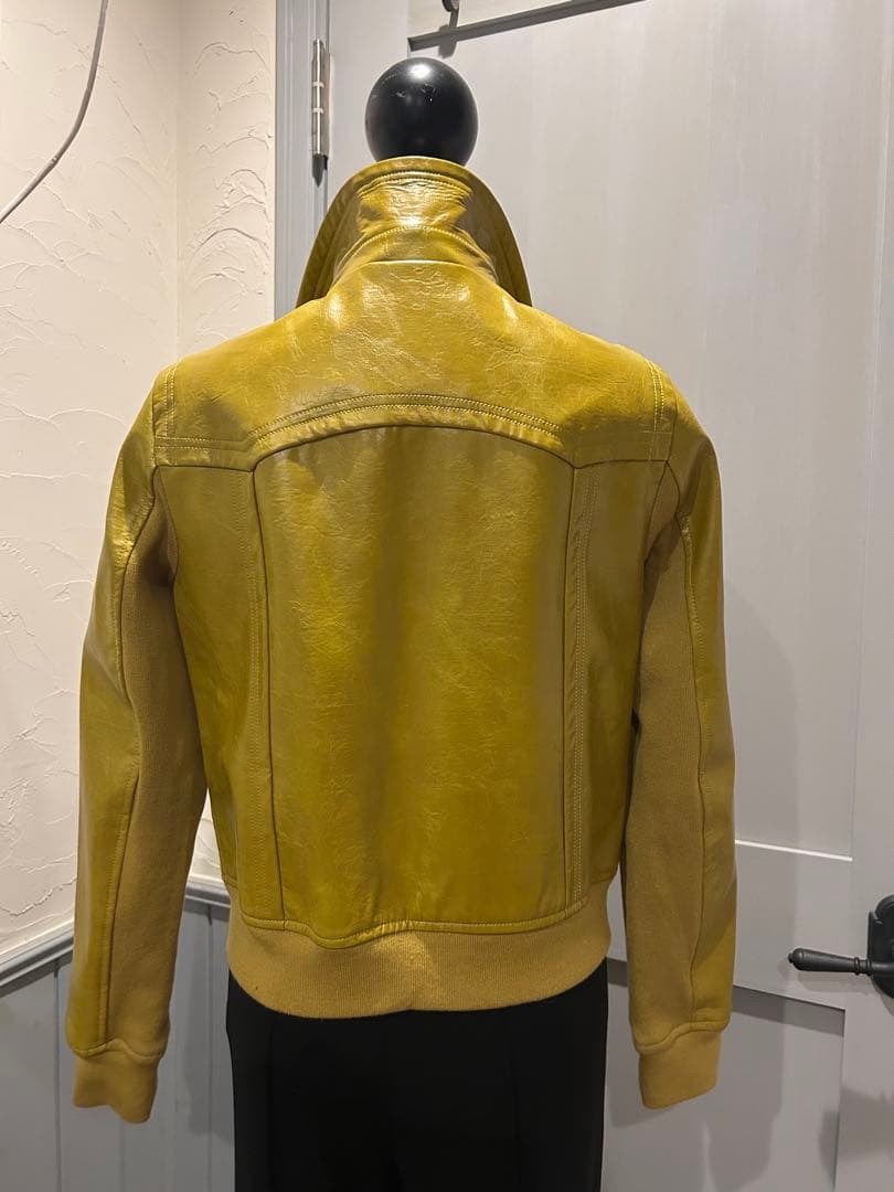値下げしました！Desigual イエロー フェイクレザー ライダースジャケット
