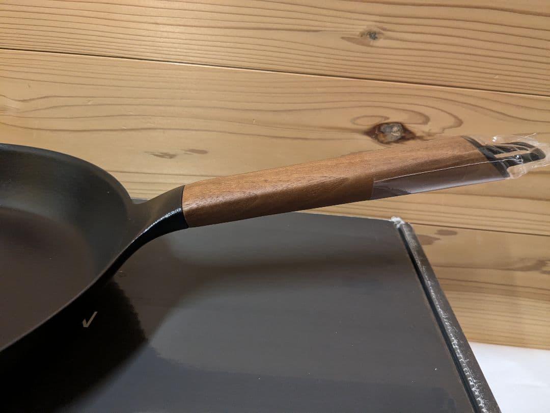 【未使用】バーミキュラ フライパン 26cm ウォールナット ガス・IH対応