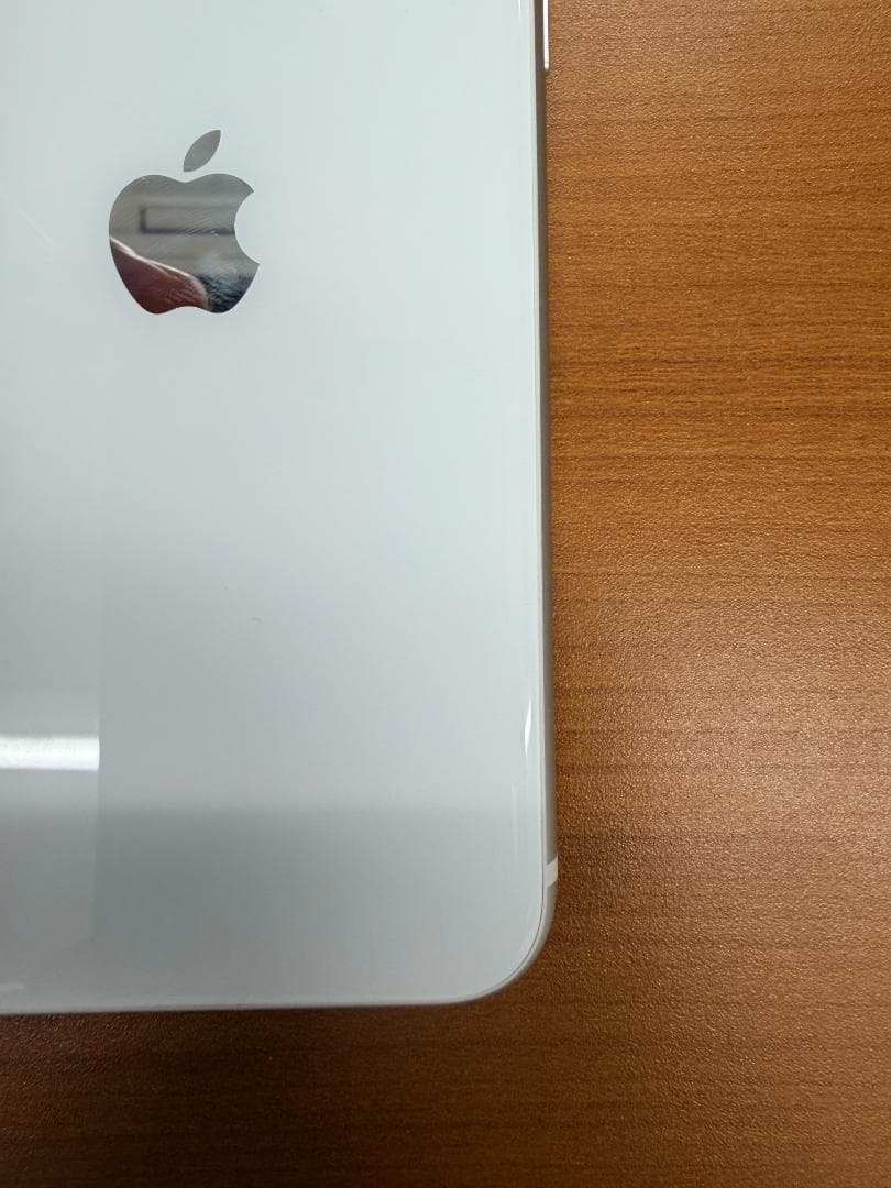 か*ん様 iPhone SE 第2世代 A2296 動作確認済 ID 43FD