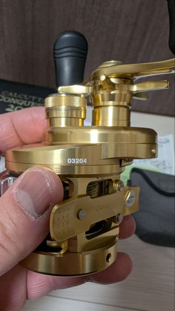 リール SHIMANO14 CALCUTTA CONQUEST 200